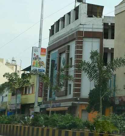 Vijayawāda Hotel Golden Palace المظهر الخارجي الصورة